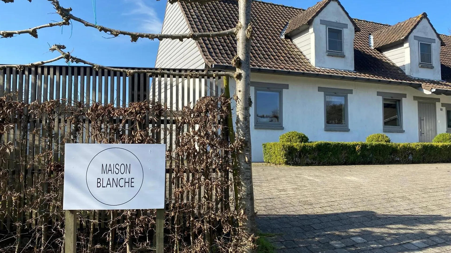 לינה וארוחת בוקר גנט B&B Maison Blanche בלגיה